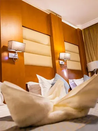 10-night-4-star-houston-umrah-package