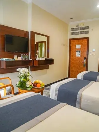 5-nights-4-star-december-umrah-package